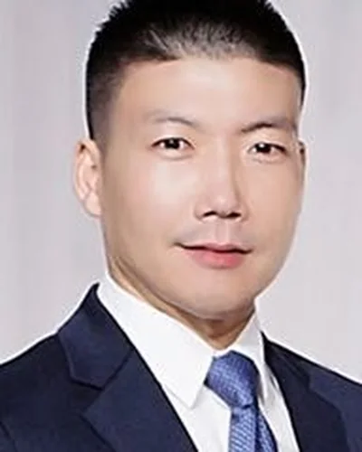 Matthew Choi, Vanguard Properties
